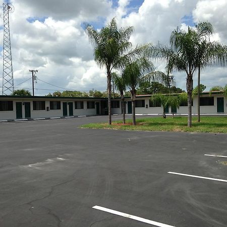 Economy Inn Okeechobee Exteriör bild