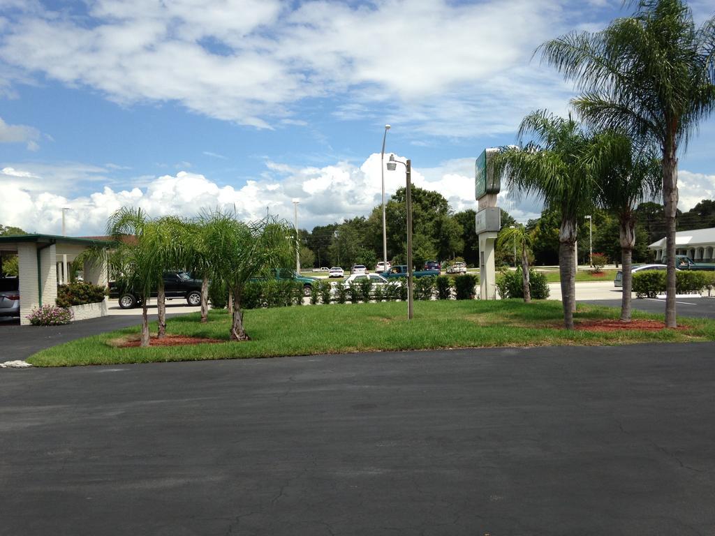 Economy Inn Okeechobee Exteriör bild