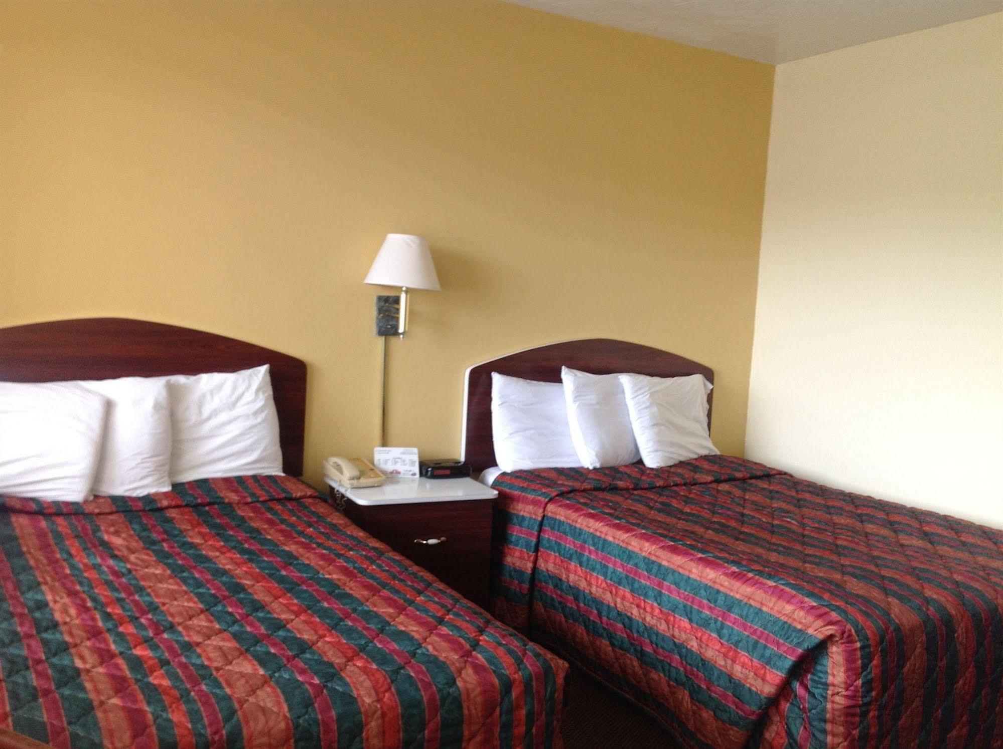 Economy Inn Okeechobee Exteriör bild