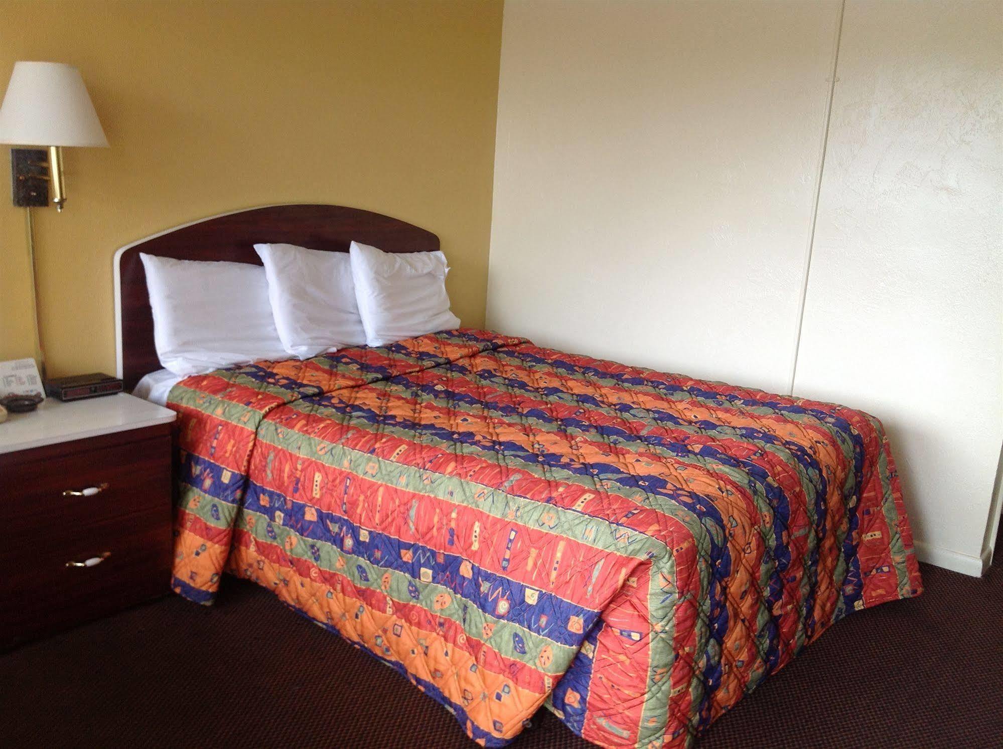 Economy Inn Okeechobee Exteriör bild